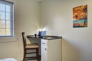 Right Bedroom Dest