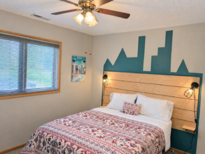 bedroom left